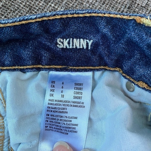 American Eagle skinny short jeans - Picture 3 of 7